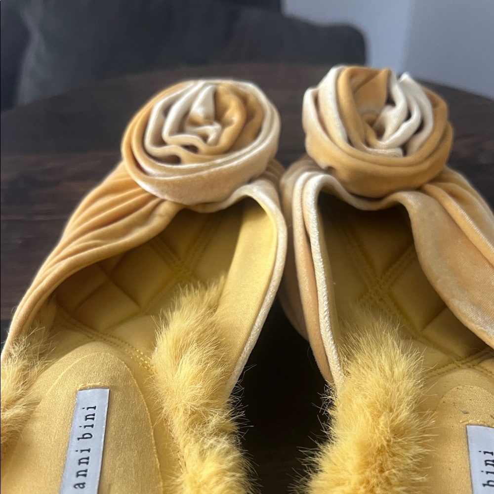 Gianni Bini Yellow Velvet Mules with Rosette - Picture 4 of 9